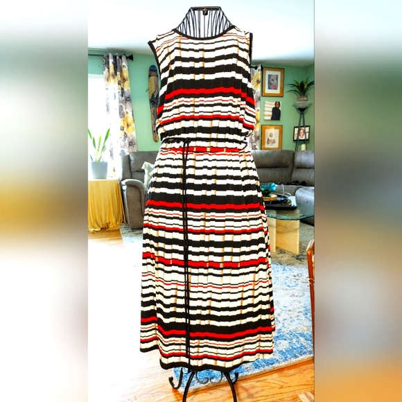 Tiana B.Striped multicolored Dress with stretch. Size 16 - Picture 1 of 3